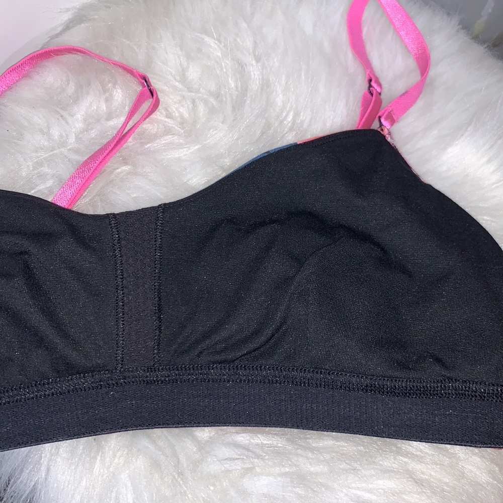 LULULEMON Floral Black Pink Floral Roses Low Impact Yoga Workout Bra Size 6 - Picture 7 of 7